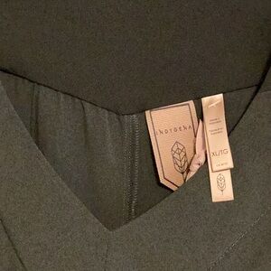 Indygena NWT lightweight army green color dress. Size X-Large